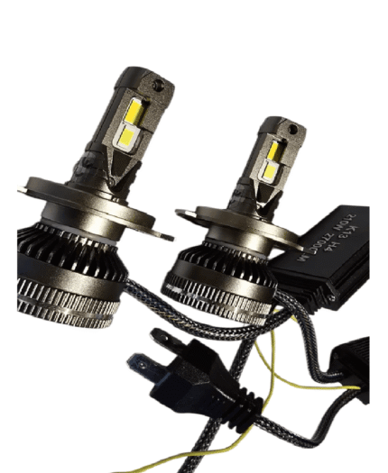 Set becuri LED auto H4 K13 cu 2 faze, 210W și 27000LM, control inteligent prin aplicație Bluetooth – lumină albă, alb cald și galben, ideale pentru vizibilitate sporită în orice condiții.